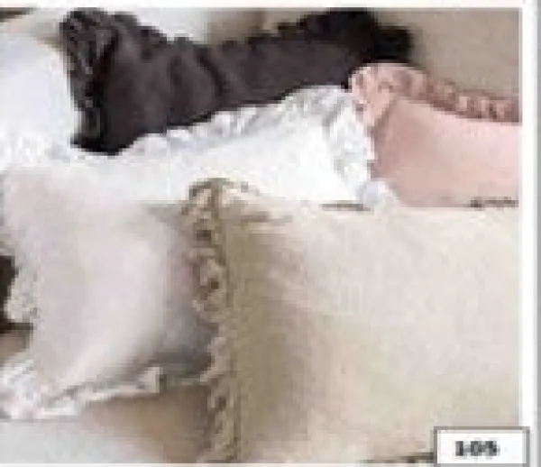 Funda cojín volantes 45x45 cm BL.*Muy Mucho Discount